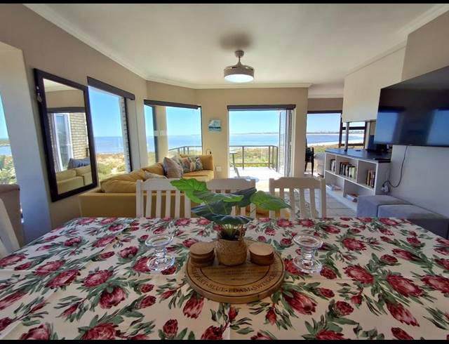 4 BEDROOM HOUSE FOR SALE IN BRITANNIA BAY